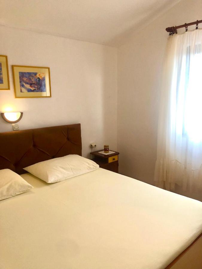 Apartmani Anamar Supetarska Draga Bagian luar foto